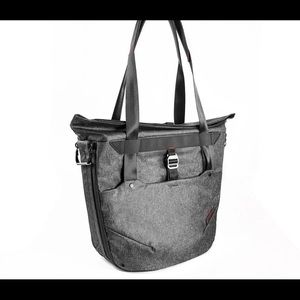 Used Peak Design Everyday Tote, V1